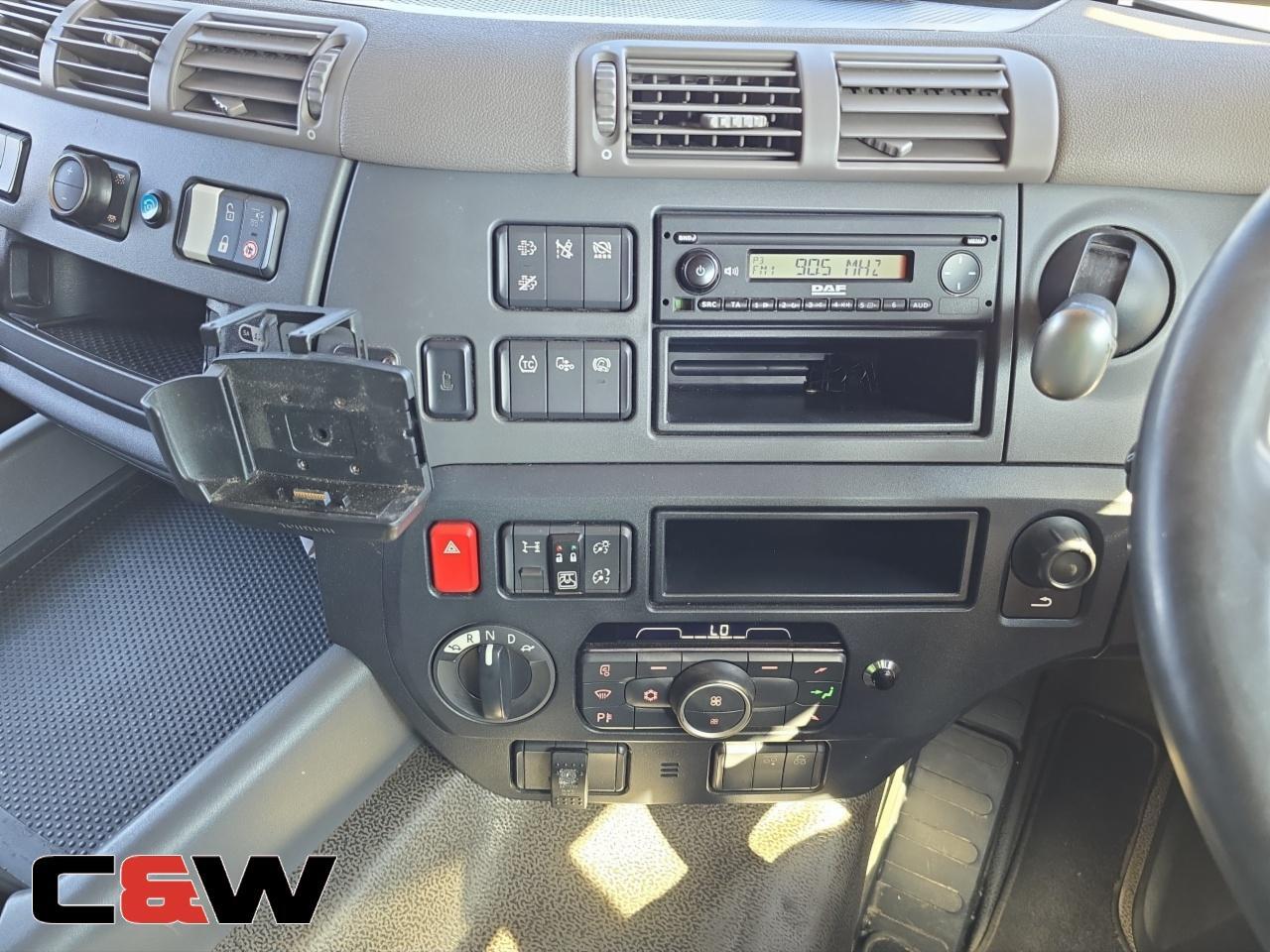Vehicle image 26